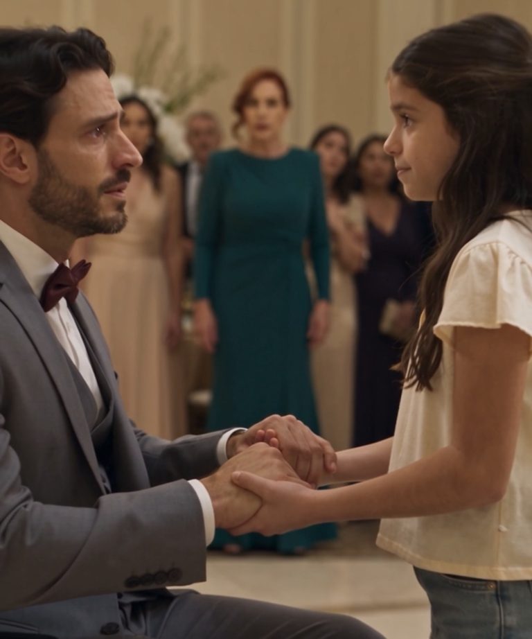 Adrián descubrió por qué la niña sabía que podía volver a ponerse de pie
