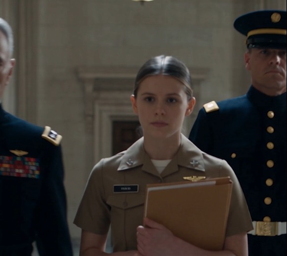 El General le dijo a Emily que era su padre y la otra mitad de la moneda reveló una historia de décadas
