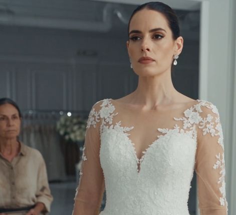 Humilló a la costurera de su boda sin saber quién había confeccionado realmente su vestido