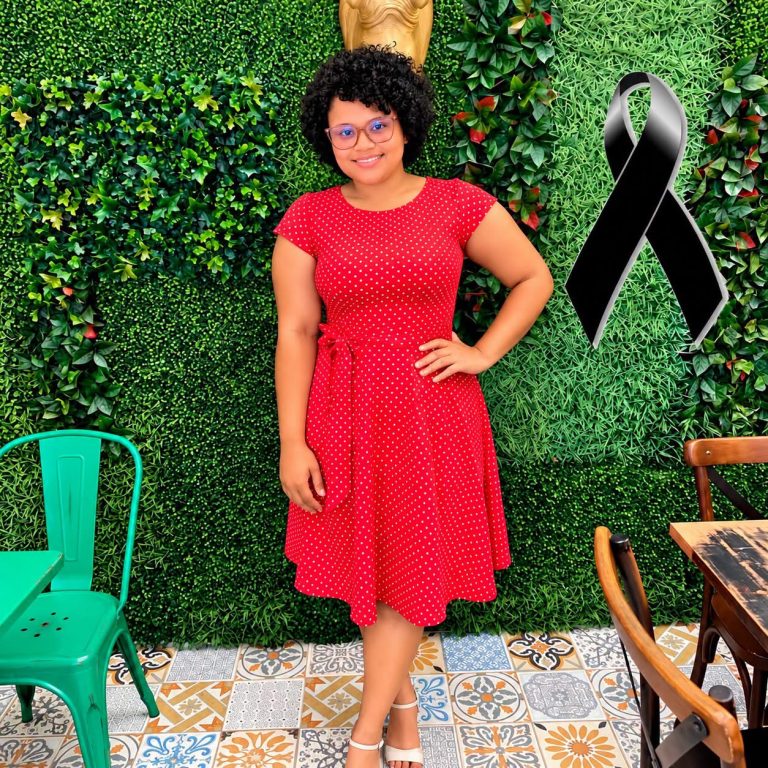 Una silla vacía apareció cada lunes en el club de lectura y todos imaginaron una historia equivocada